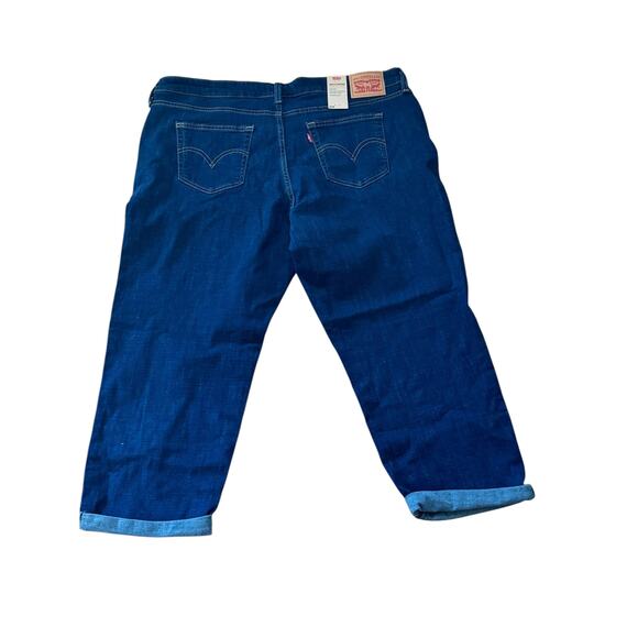 Levi's Women's Boyfriend Jeans, Plus Size 20W, Relaxed Fit Mid-Rise - Picture 8 of 9